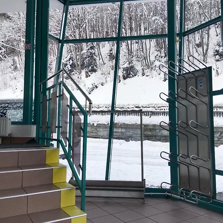 아파트 Trisanna 카플