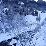 Trisanna شقة